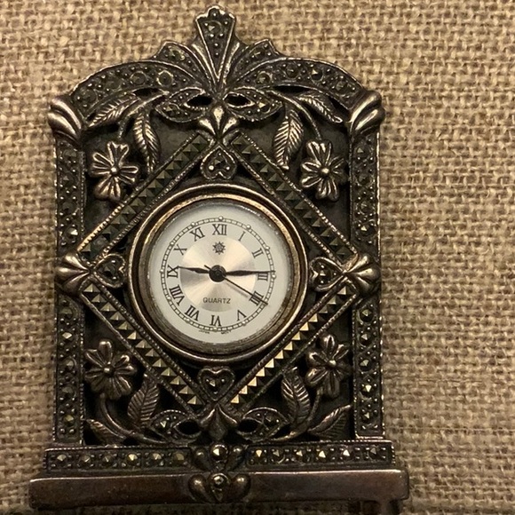 Quartz Japan Movt Silver miniature mantel clock - Picture 11 of 13